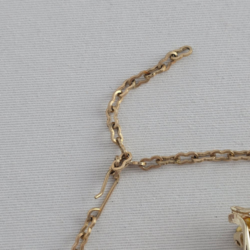Vintage Thermoset Demi-Parure — Citron Leaf Collar Necklace & Clip On Earrings