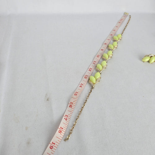 Vintage Thermoset Demi-Parure — Citron Leaf Collar Necklace & Clip On Earrings