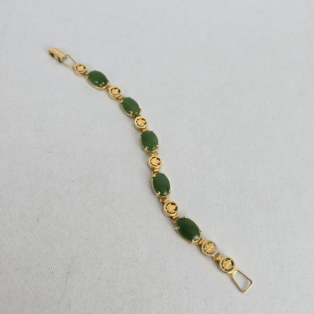 Vintage Gold Tone Green Cabochon Maple Leaf Link Bracelet