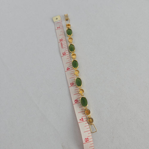 Vintage Gold Tone Green Cabochon Maple Leaf Link Bracelet