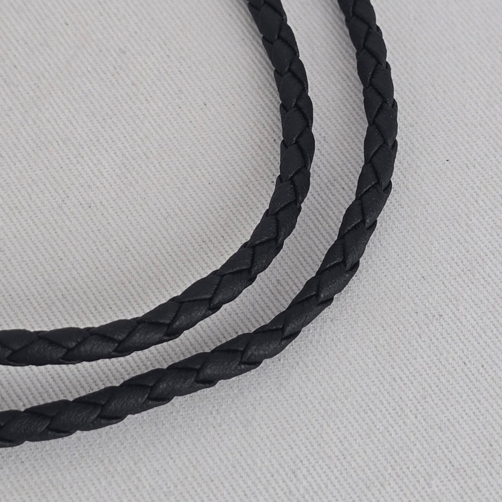 Brown Stone Celtic Knot Western Bolo Tie – Antique Silver-Tone