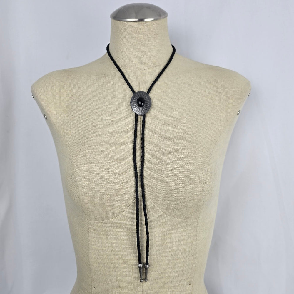 Black Stone Sunburst Western Bolo Tie – Antique Silver-Tone