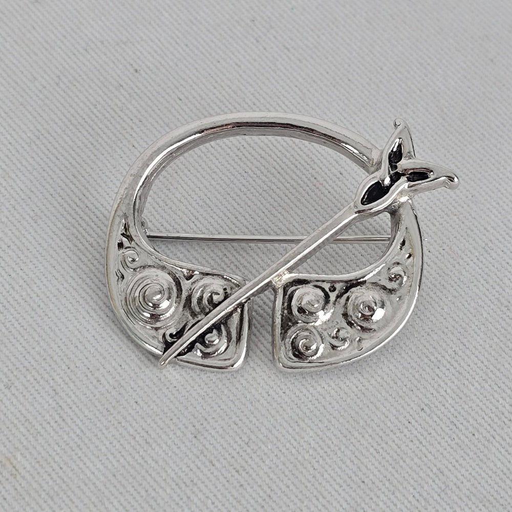Scottish Silver-Tone Penannular Brooch – Stamped Scotland