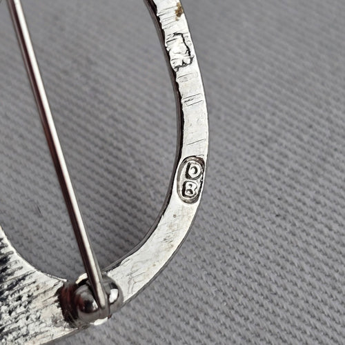 Scottish Silver-Tone Penannular Brooch – Stamped Scotland