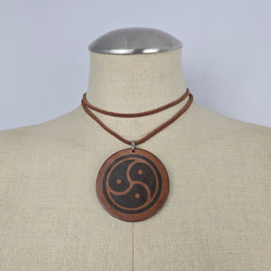 Bauxo Brown Leather Round Pendant Choker Necklace