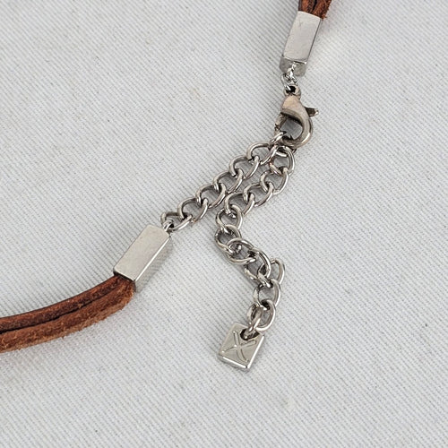 Bauxo Brown Leather Round Pendant Choker Necklace