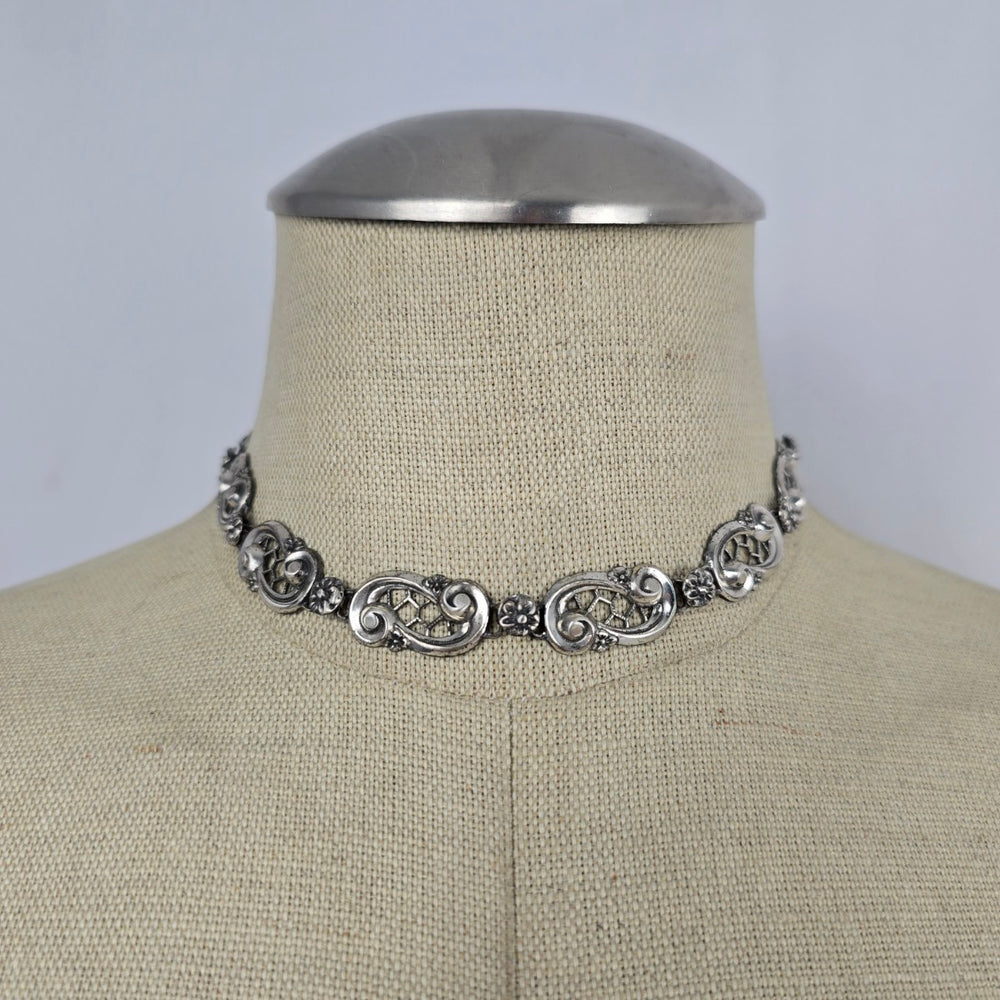 Vintage 1950s Sterling Silver Openwork Lace Scroll Link Choker Collar Necklace