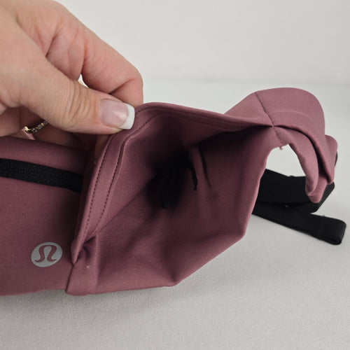 lululemon Adjustable Waist Belt with Zippered Pocket Purple Mauve