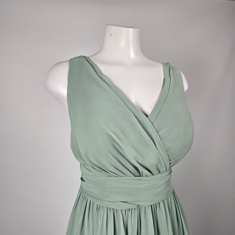 Azazie Women's Sage Green V-Neck Floor Length Bridesmaid Dress Size A18 Fits L-XL