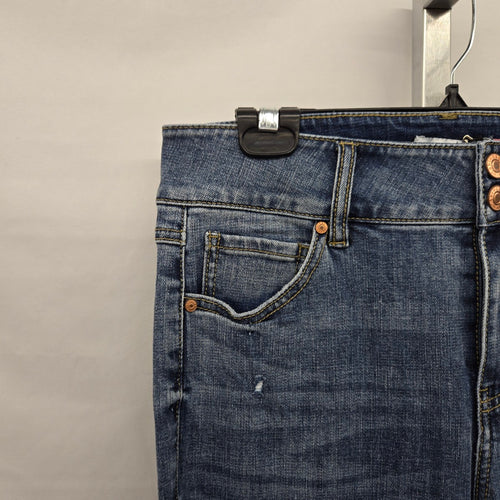 Cabi Cinch Straight Jeans Vintage Blue -  Size 10