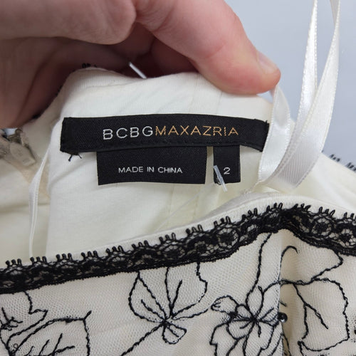 BCBGMAXAZRIA Ivory & Black Floral Embroidered Lace Midi Dress – Size 2