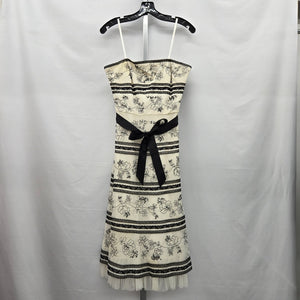 BCBGMAXAZRIA Ivory & Black Floral Embroidered Lace Midi Dress – Size 2