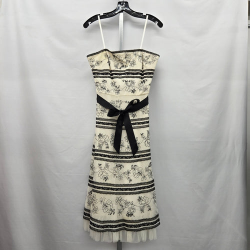 BCBGMAXAZRIA Ivory & Black Floral Embroidered Lace Midi Dress – Size 2