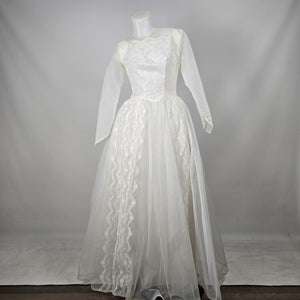Vintage Ivory Lace & Tulle Long Sleeve Wedding Gown with Sequin Detail - Size XS-S