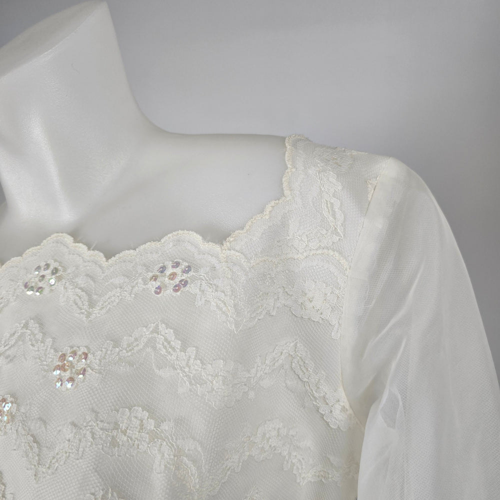 Vintage Ivory Lace & Tulle Long Sleeve Wedding Gown with Sequin Detail - Size XS-S