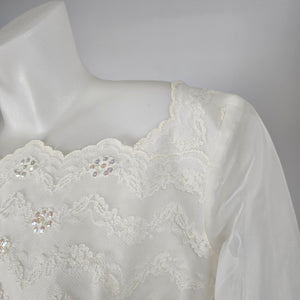 Vintage Ivory Lace & Tulle Long Sleeve Wedding Gown with Sequin Detail - Size XS-S