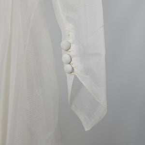 Vintage Ivory Lace & Tulle Long Sleeve Wedding Gown with Sequin Detail - Size XS-S