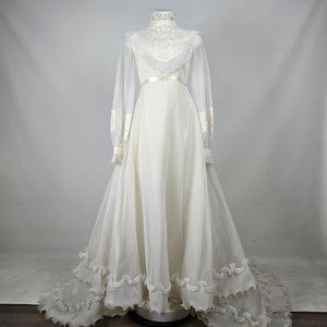 Vintage Party Time Fashions Ivory Lace Ruffle Wedding Gown with Train - Size XS-S