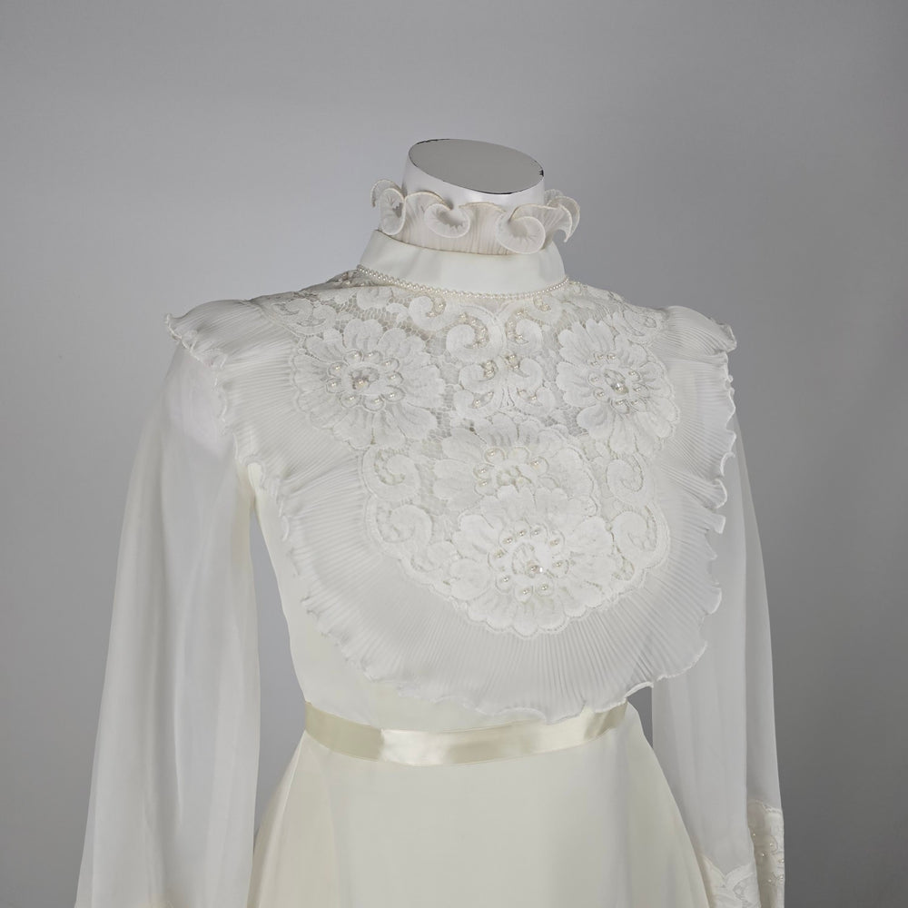 Vintage Party Time Fashions Ivory Lace Ruffle Wedding Gown with Train - Size XS-S