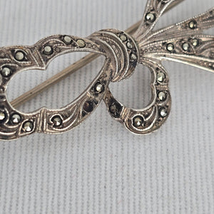Vintage Danecraft Sterling Silver Marcasite Bow Ribbon Brooch Pin