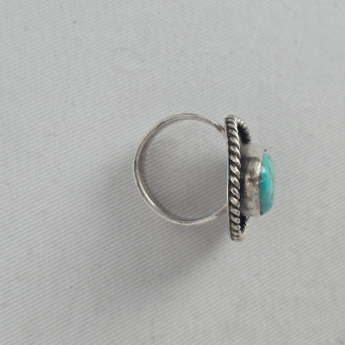 Vintage Southwestern Turquoise Silver-Tone Statement Ring Size 7.5