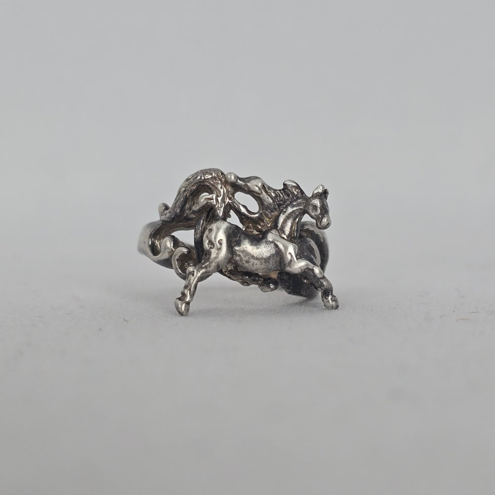 Vintage 925 Sterling Silver Running Horse Equestrian Ring Size 5