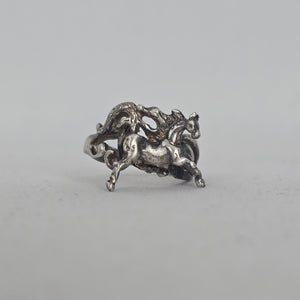 Vintage 925 Sterling Silver Running Horse Equestrian Ring Size 5