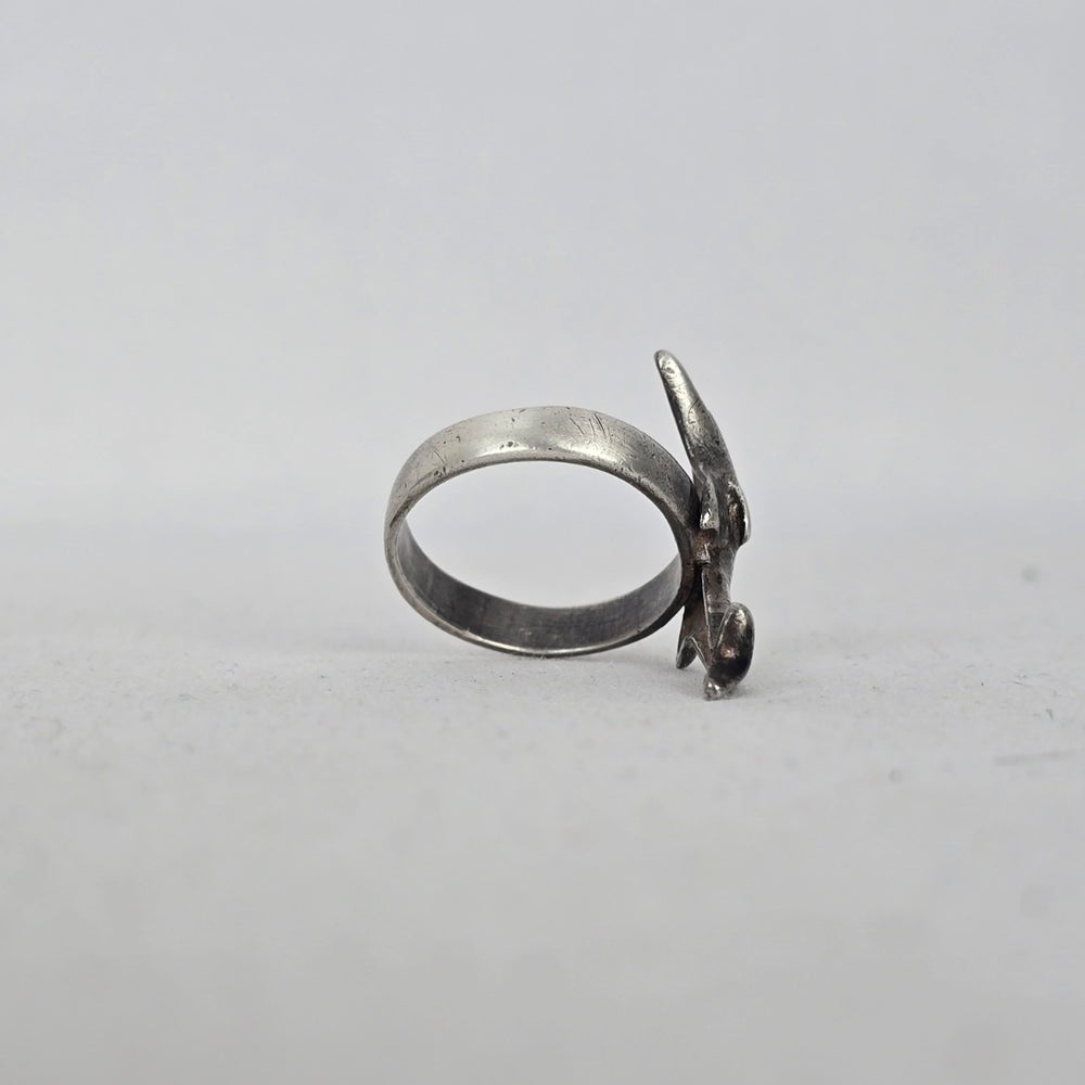 Vintage 925 Sterling Silver Dolphin Ring Size 9