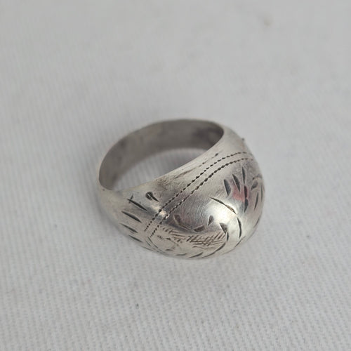 Vintage 925 Sterling Silver Engraved Dome Statement Ring Size 5