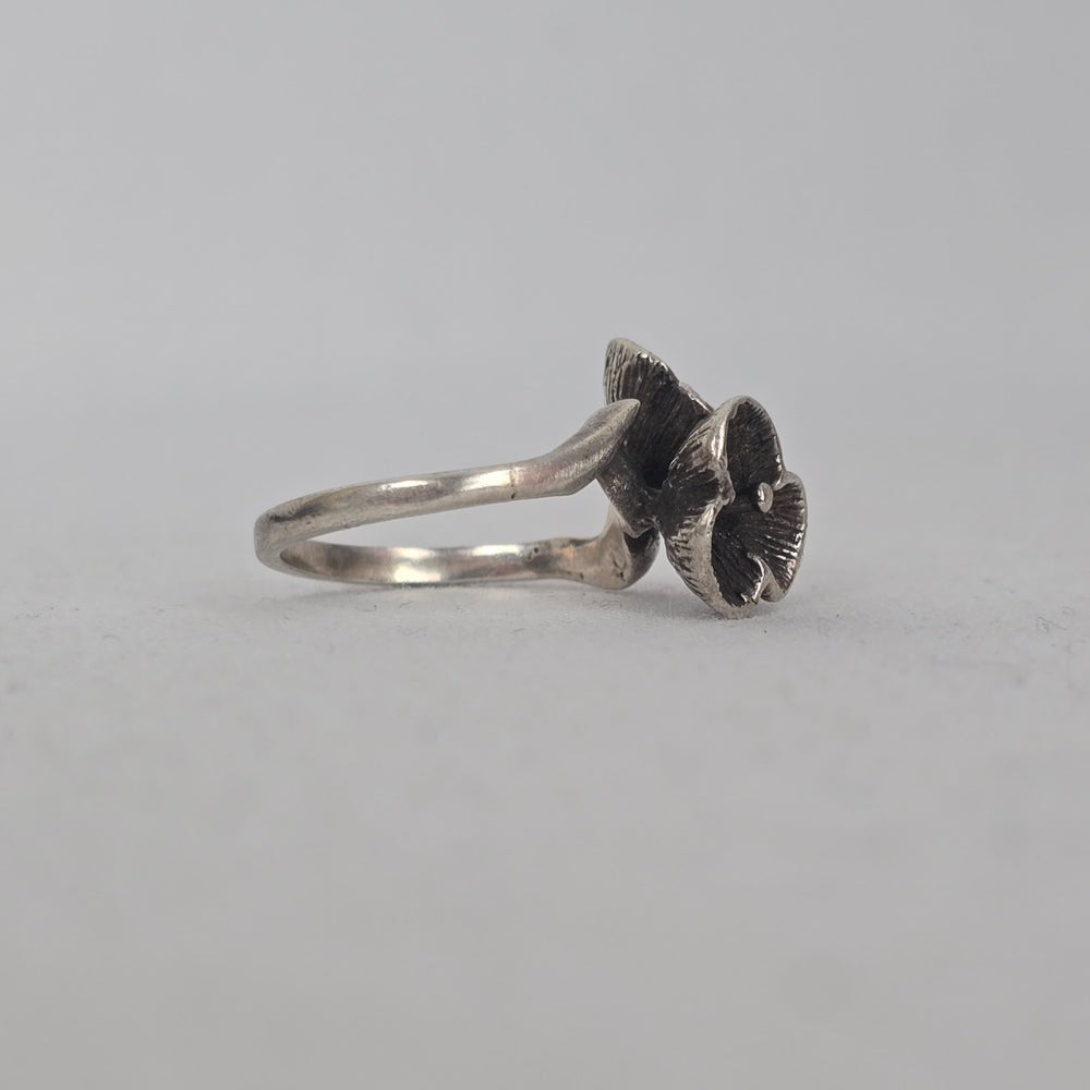 Vintage Sterling Silver-Tone Double Flower Floral Ring Size 6.5