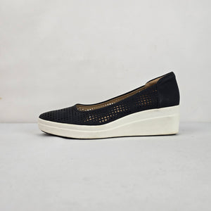 Naturalizer Women's Black Perforated Wedge Flats Slip-On Shoes - Size 10