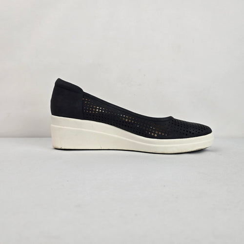 Naturalizer Women's Black Perforated Wedge Flats Slip-On Shoes - Size 10
