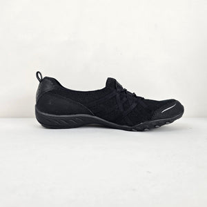 Skechers Women's Black Relaxed Fit Air-Cooled Memory Foam Slip-On Shoes - Size 8