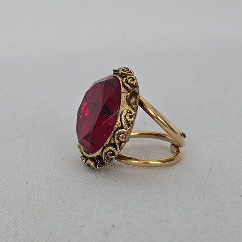 Gold-Tone Red Faceted Crystal Statement Cocktail Ring - Size 4.5