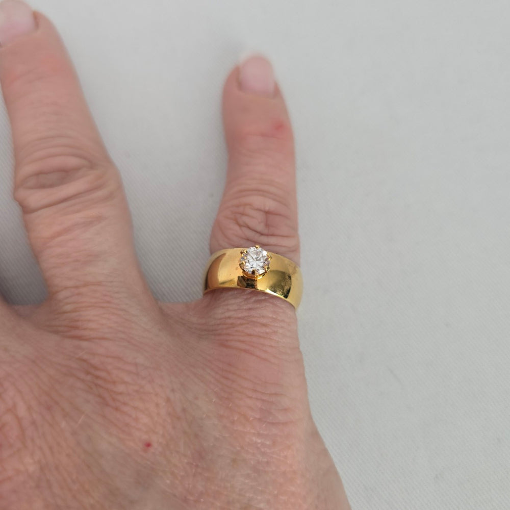 18K Gold Electroplated Cubic Zirconia Solitaire Ring - Size 6.75