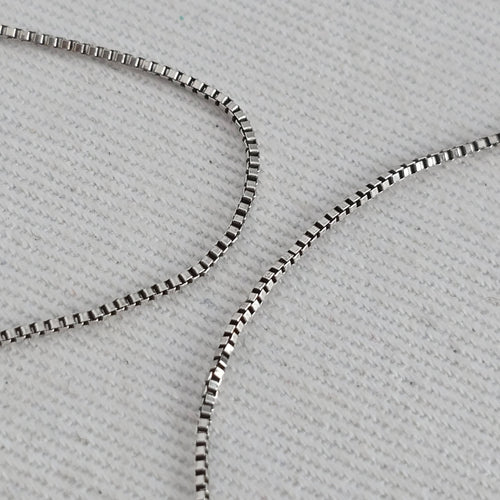 Vintage 925 Sterling Silver Clear Stone Teardrop Pendant Necklace