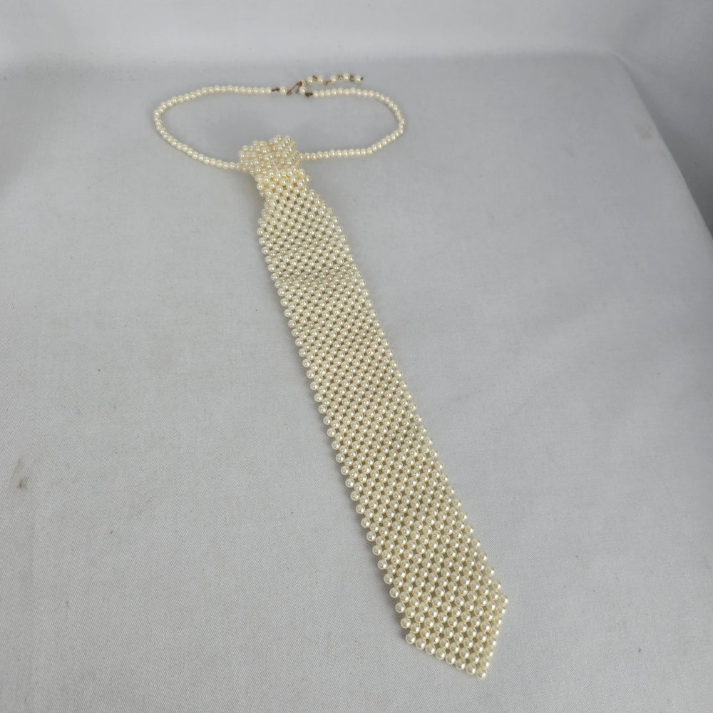 Vintage Faux Pearl Necktie Necklace