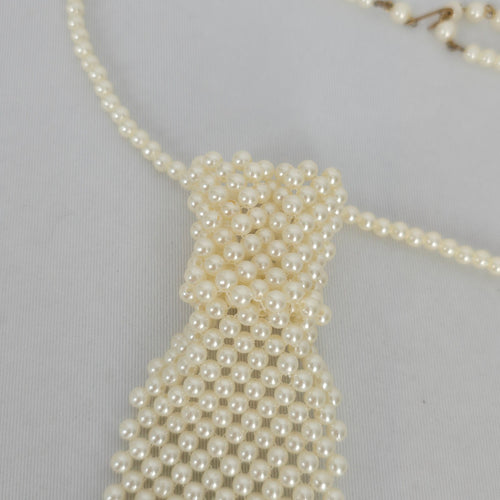 Vintage Faux Pearl Necktie Necklace