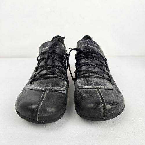 Too by Virus Black Distressed Leather Lace-Up Booties - Size 8
