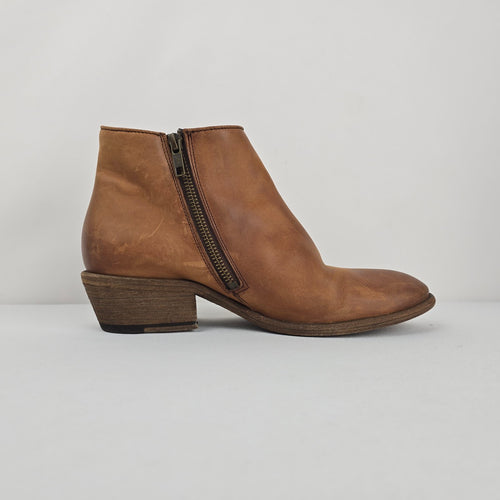 Frye Cognac Brown Leather Side-Zip Ankle Boots - Size 8