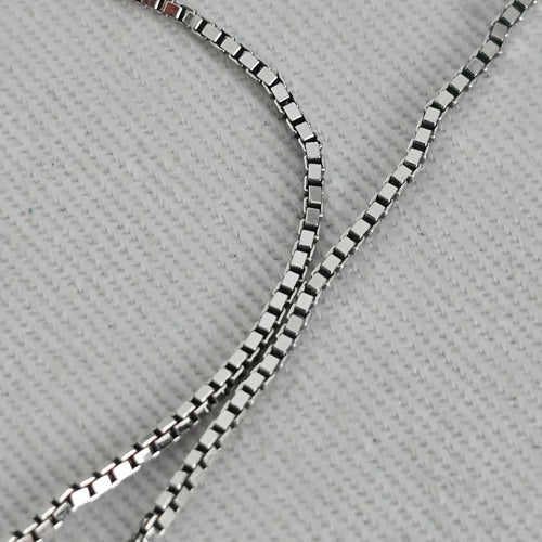 Swarovski Crystal Spike Pendant Necklace Silver – Box & Certificate