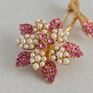 Vintage 1950s BSK Gold Tone Floral Brooch Pink Rhinestone Pearl
