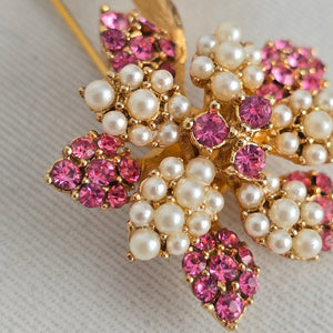 Vintage 1950s BSK Gold Tone Floral Brooch Pink Rhinestone Pearl