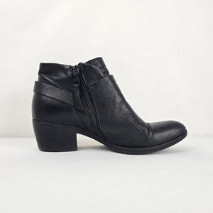 MJUS Black Leather Ankle Boots Side Zip Buckle – Size 7.5