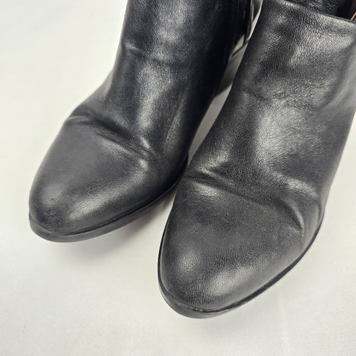 MJUS Black Leather Ankle Boots Side Zip Buckle – Size 7.5