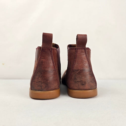 Kodiak Brown Leather Chelsea Ankle Boots - Size 8.5