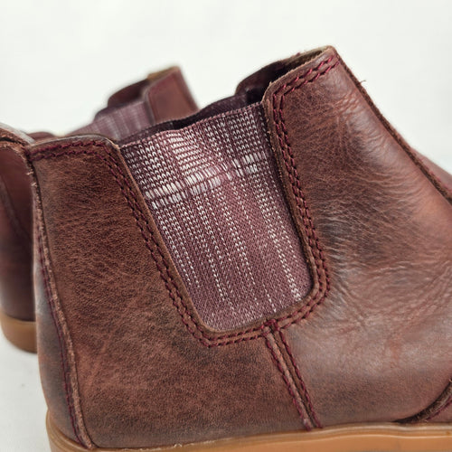 Kodiak Brown Leather Chelsea Ankle Boots - Size 8.5