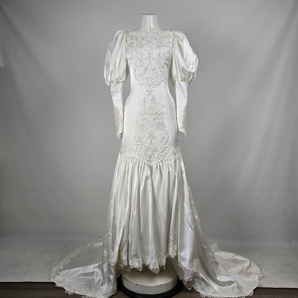 Vintage 80s Ivory Satin Wedding Gown with Lace Train and Back Bow - Size XS-S