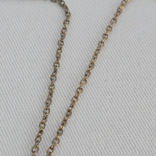 Vintage Gold-Tone Engraved Heart Locket Pendant Necklace with Floral Detail