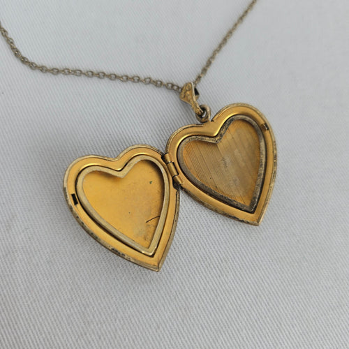 Vintage Gold-Tone Engraved Heart Locket Pendant Necklace with Floral Detail